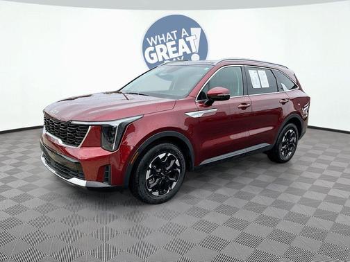 Dawning Red 2025 Kia Sorento S