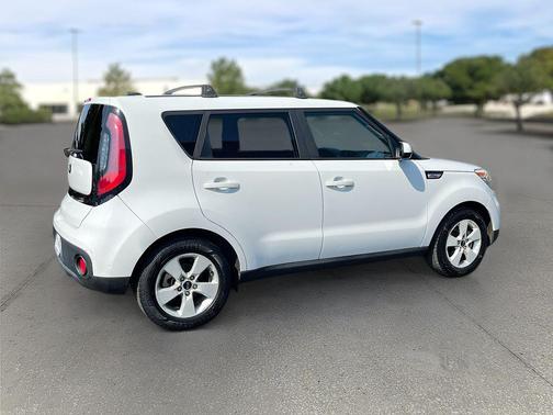 2017 Kia Soul Base
