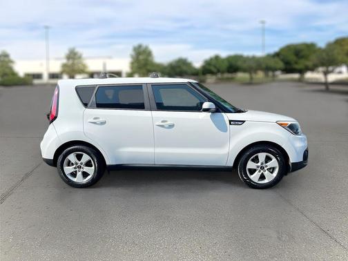 2017 Kia Soul Base