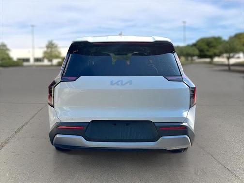 2024 Kia EV9 Light Short Range