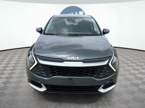Gravity Gray 2025 Kia Sportage LX