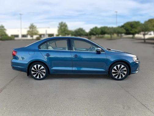 2016 Volkswagen Jetta Hybrid SEL Premium