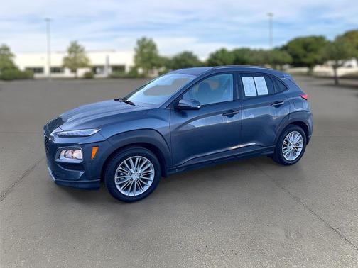 2021 Hyundai KONA SEL