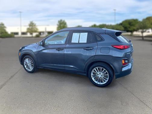 2021 Hyundai KONA SEL