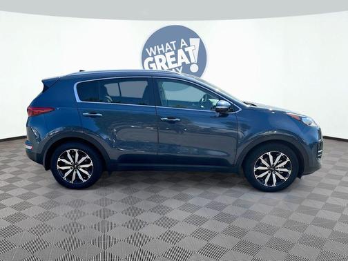 Pacific Blue 2017 Kia Sportage EX