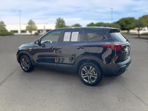 2023 Kia Seltos LX