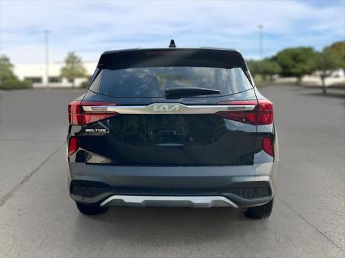 2023 Kia Seltos LX