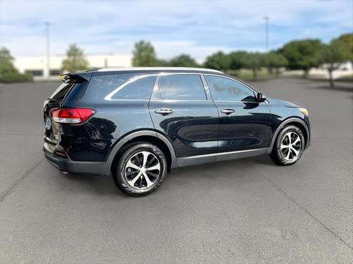 2017 Kia Sorento EX