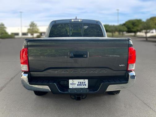 2017 Toyota Tacoma SR5