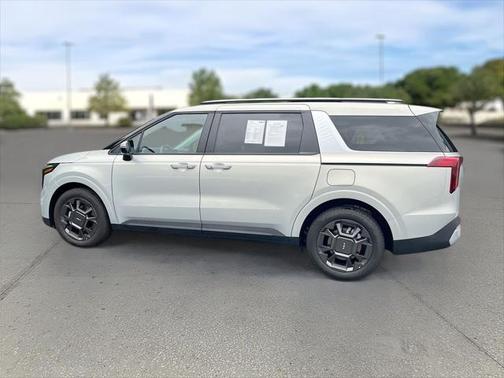 2025 Kia Carnival Hybrid EX