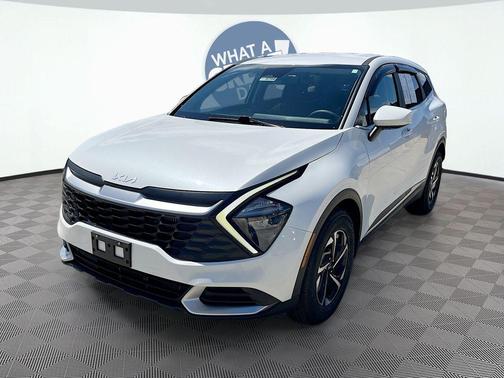 Snow White Pearl 2023 Kia Sportage Hybrid LX