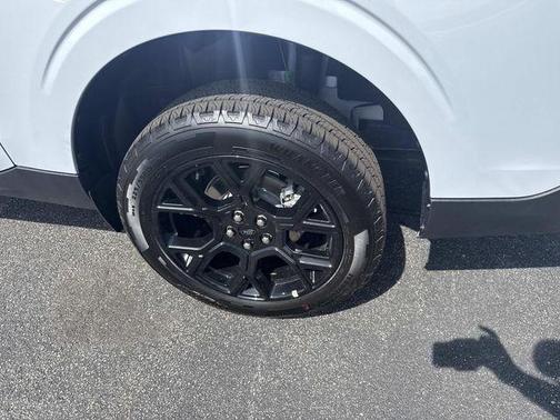 Space White Metallic 2026 Ford Maverick XLT