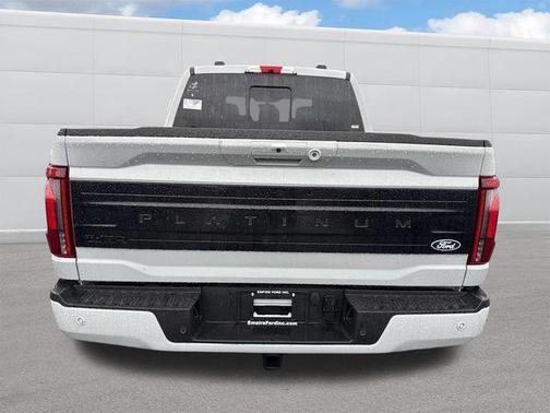 Avalanche 2026 Ford F-150 Platinum