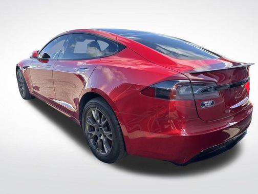 2021 Tesla Model S Plaid