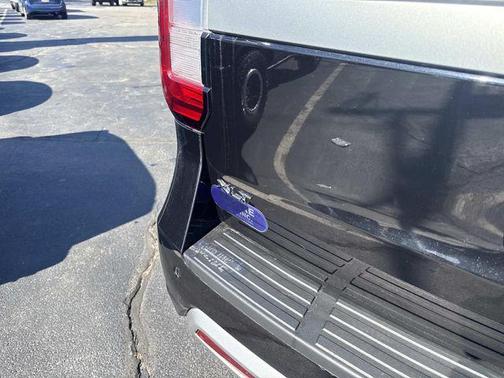 Black Metallic 2024 Ford Expedition XLT