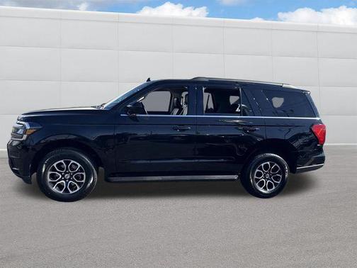 Black Metallic 2024 Ford Expedition XLT