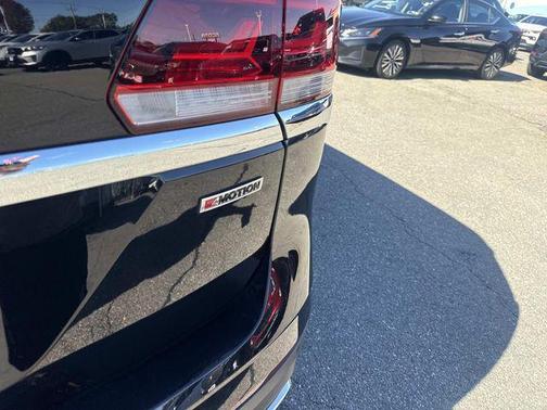 2022 Volkswagen Atlas 3.6L SE w/Technology
