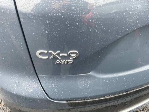 2023 Mazda CX-9 Carbon Edition