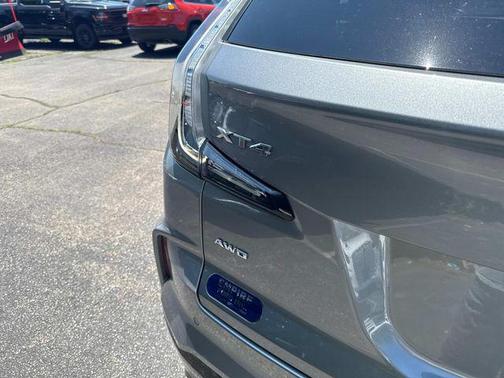 2024 Cadillac XT4 Sport
