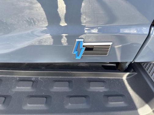2023 Ford F-150 Lightning XLT