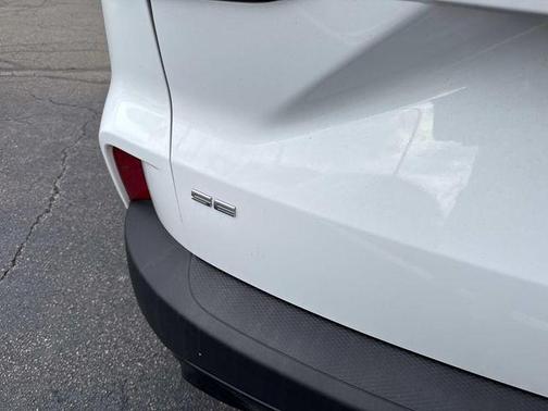 Oxford White 2022 Ford Escape SE