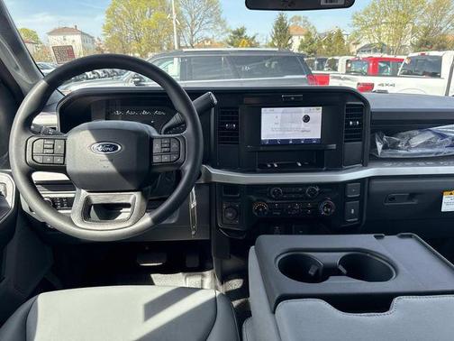 Oxford White 2026 Ford F-450 DRW