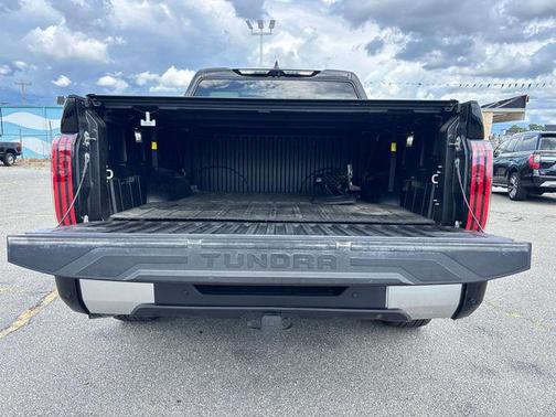 2023 Toyota Tundra Hybrid Capstone