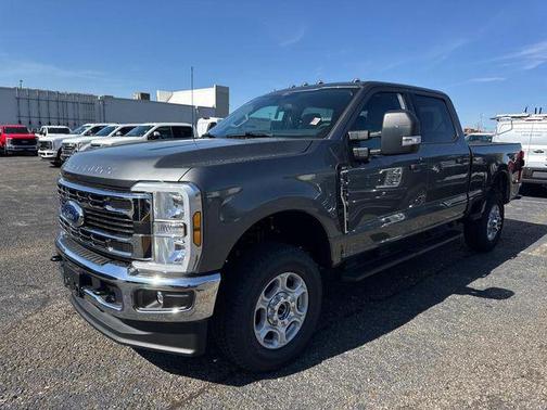 2025 Ford F-350 XLT