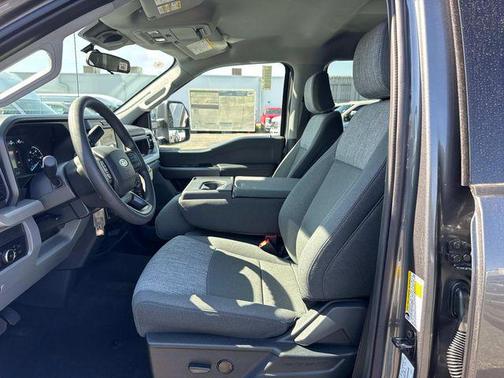 2025 Ford F-350 XLT