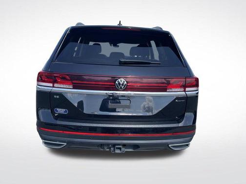 Deep Black Pearl 2025 Volkswagen Atlas 2.0T SE w/Technology 4MOTION