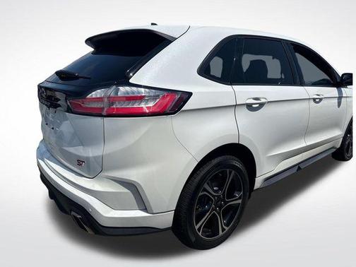 2021 Ford Edge ST
