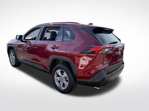 Pearl 2025 Toyota RAV4 XLE