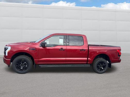 2025 Ford F-150 Lightning XLT
