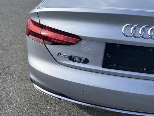 Florett Silver Metallic 2023 Audi A5 Sportback Premium
