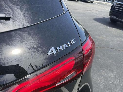 2024 Mercedes-Benz GLC 300 4MATIC