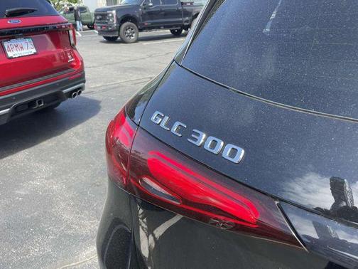 2024 Mercedes-Benz GLC 300 4MATIC