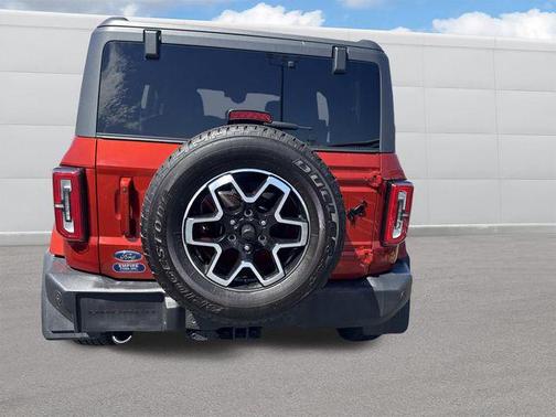 Hot Pepper Red Metallic Tinted Clearcoat 2023 Ford Bronco Outer Banks