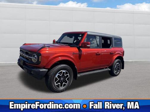 Hot Pepper Red Metallic Tinted Clearcoat 2023 Ford Bronco Outer Banks