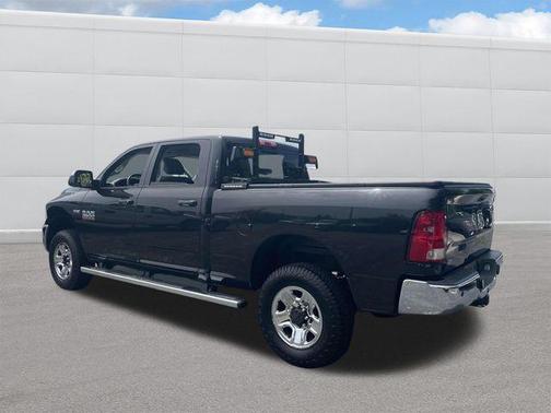 2018 RAM 3500 Tradesman Crew Cab 4x4 6'4' Box