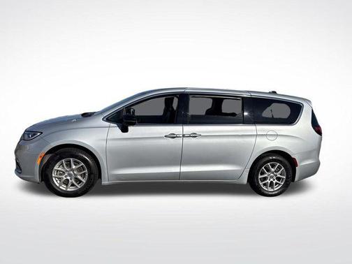Silver Mist 2024 Chrysler Pacifica Touring L