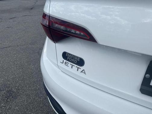 Pure White 2023 Volkswagen Jetta 1.5T S