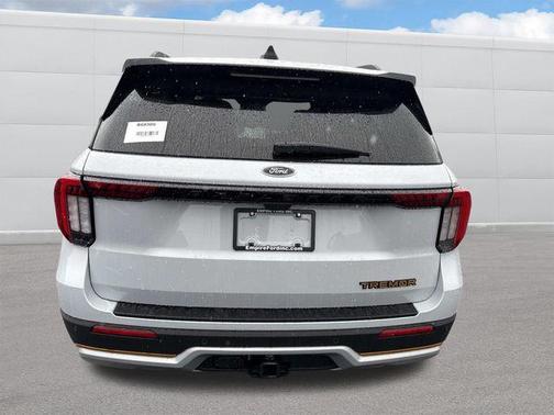 Space White Metallic 2026 Ford Explorer Tremor