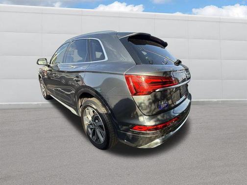 2023 Audi Q5 45 S line Premium Plus