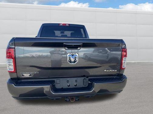 2022 RAM 2500 Big Horn Crew Cab 4x4 6'4' Box