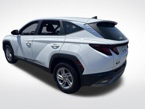Serenity White Pearl 2025 Hyundai TUCSON SE