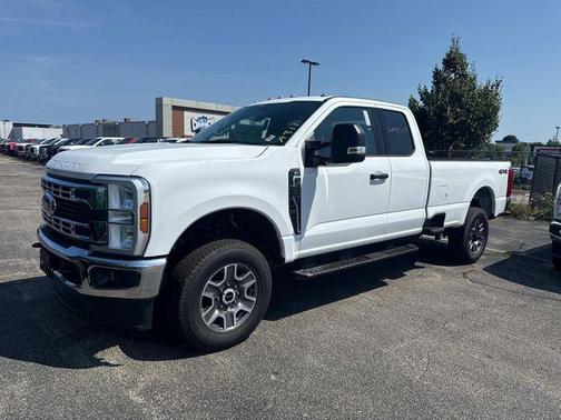 2025 Ford F-350 XLT