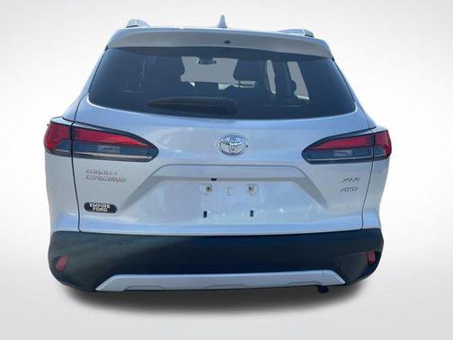 2022 Toyota Corolla Cross XLE
