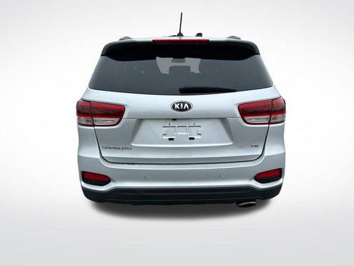 2019 Kia Sorento S