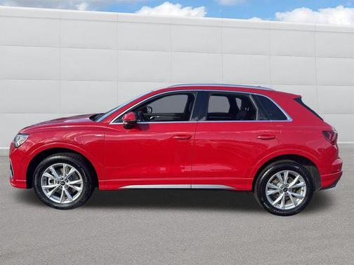 2023 Audi Q3 Premium 45 TFSI S line quattro Tiptronic