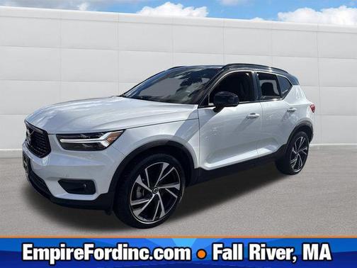 2020 Volvo XC40 T5 R-Design